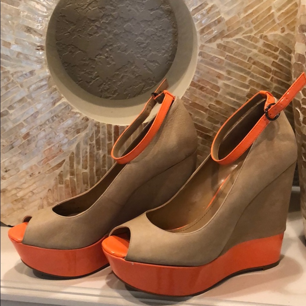 Jessica Simpson Wedges Size 9